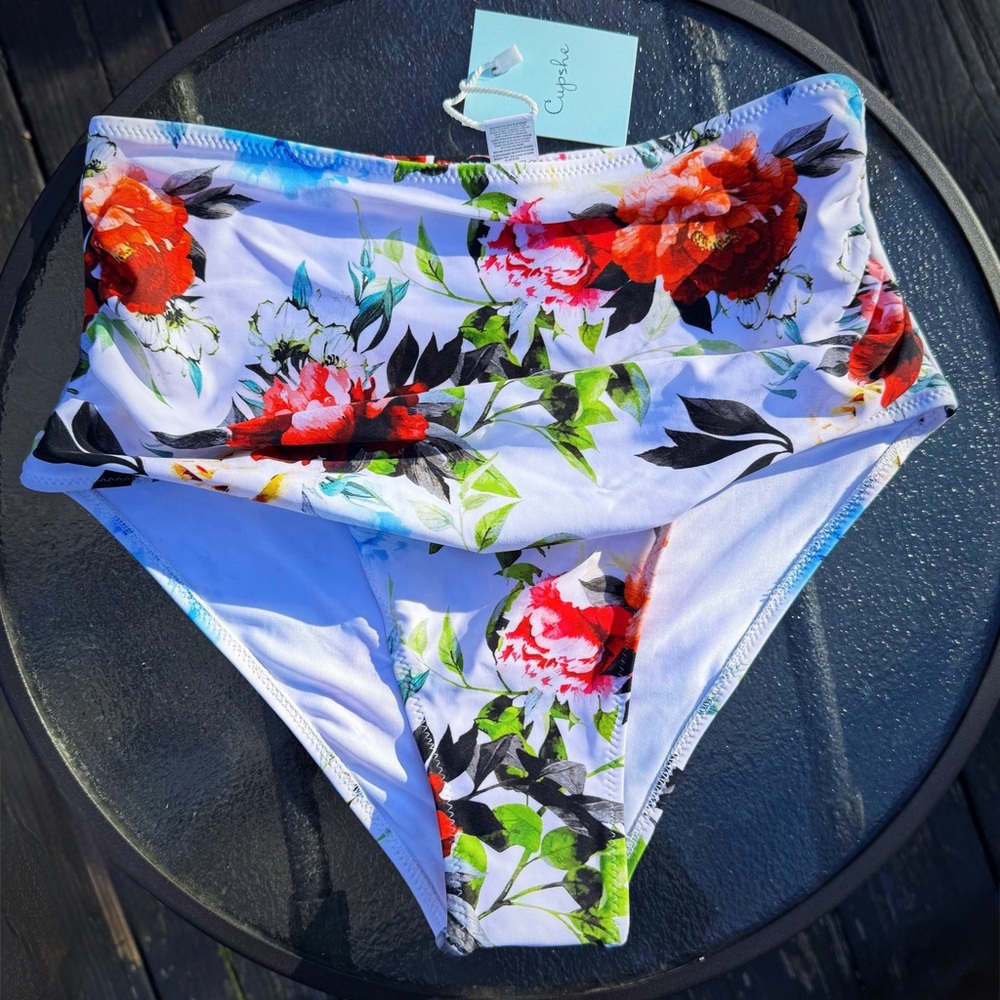 Cupshe new with tags swim bottoms